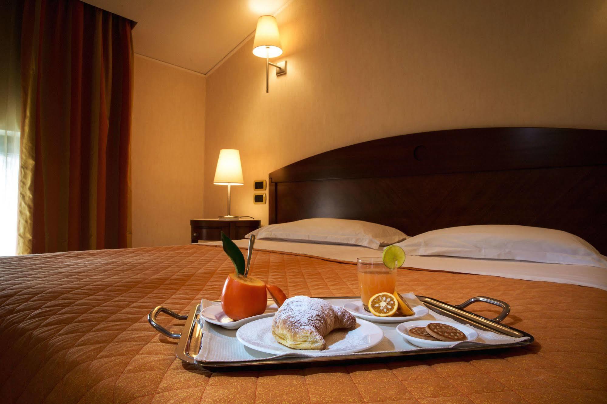 Grand Hotel Paestum Exterior foto